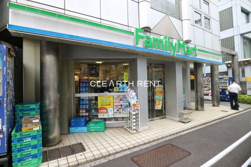 ファミリーマート 南青山六丁目店の画像