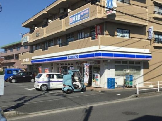 ローソン 綾瀬上土棚南店の画像