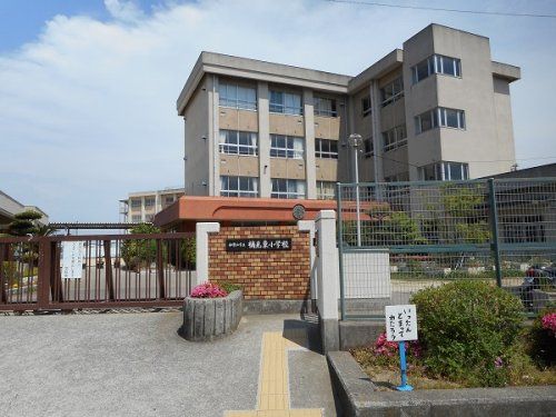 楠見東小学校の画像