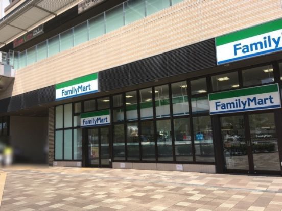 ファミリーマート武蔵浦和マークス店の画像