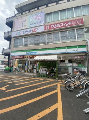 ファミリーマート 桜上水駅南口店の画像