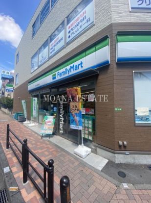 ファミリーマート 富士見台駅前店の画像