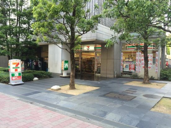 セブンイレブン　十二社店の画像