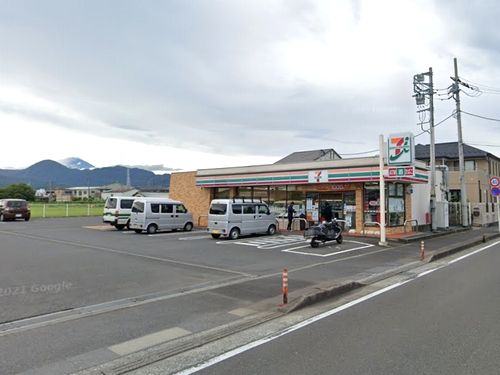 セブンイレブン開成吉田島店の画像