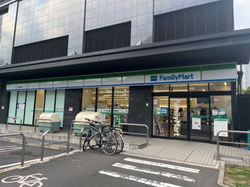 ファミリーマート 江東有明店の画像