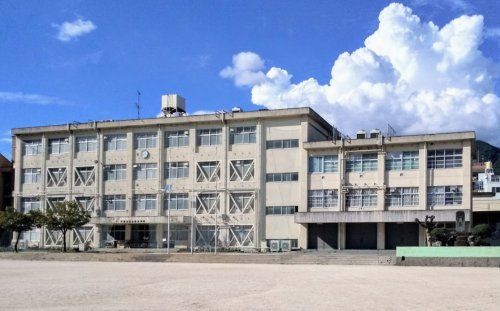 呉市立小学校 荘山田小学校の画像