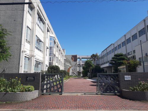 名古屋市立城山中学校の画像