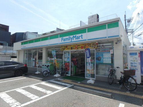 ファミリーマート　名次町店の画像