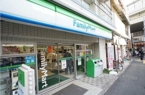 ファミリーマート 駒沢二丁目店の画像