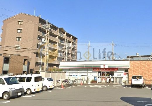 セブンイレブン 八尾山賀町3丁目店の画像