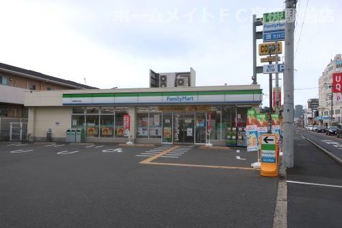 ファミリーマート高槻南庄所町店の画像