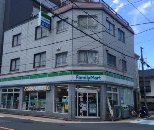 ファミリーマート 上戸田二丁目店の画像