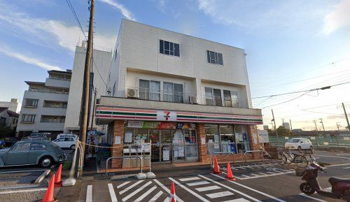 セブンイレブン 市川曾谷店の画像