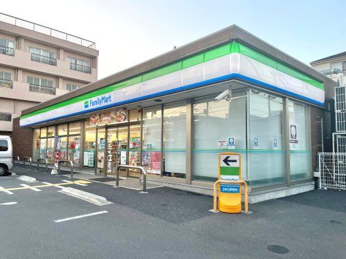 ファミリーマート 川口芝下一丁目店の画像