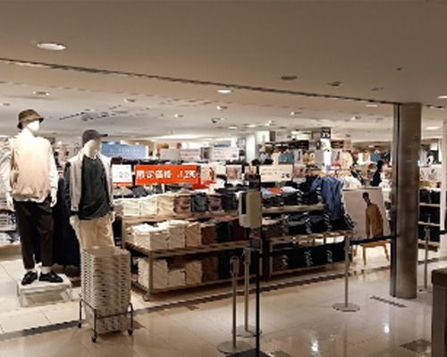 ユニクロBIGBOX高田馬場店の画像