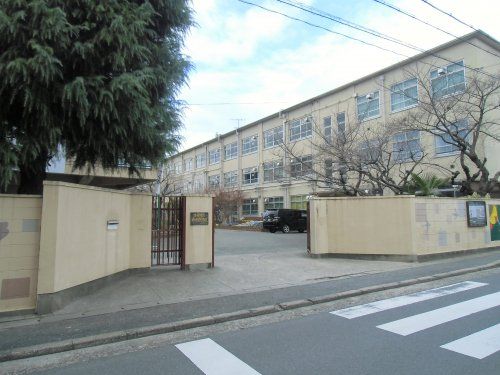 京都市立修学院中学校の画像