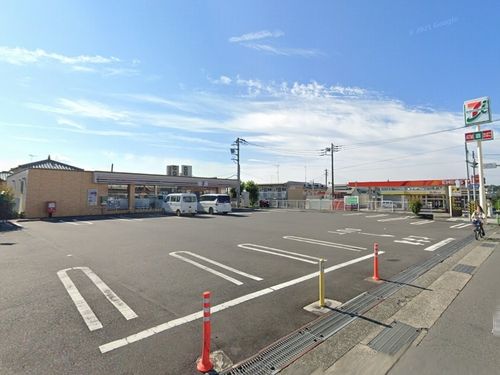 セブンイレブン秦野鶴巻南２丁目店の画像