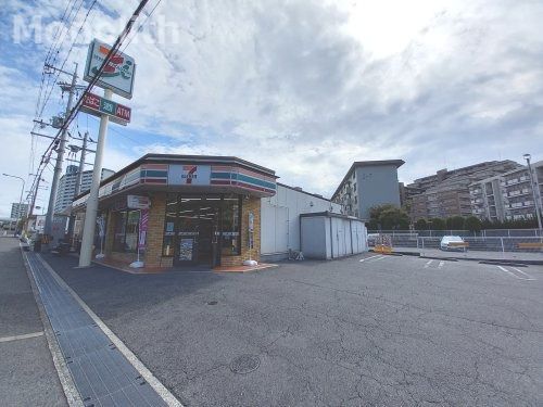 セブンイレブン 堺若松台1丁店の画像