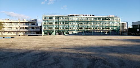 川口市立幸並中学校の画像