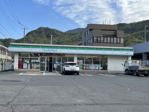 ファミリーマート広白石店の画像