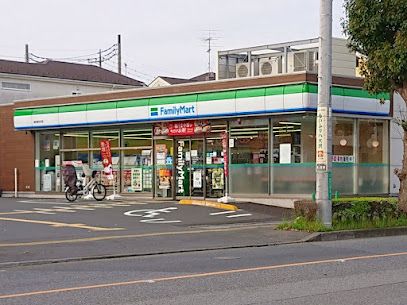 ファミリーマート 越谷東大沢店の画像