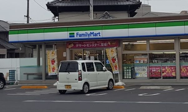 ファミリーマート 岡山新福店の画像