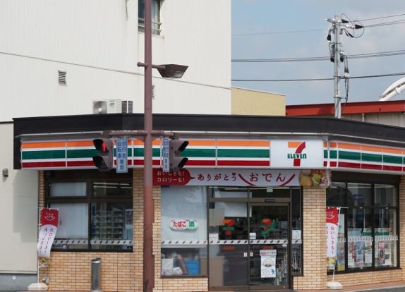 セブンイレブン 玉野宇野駅前店の画像