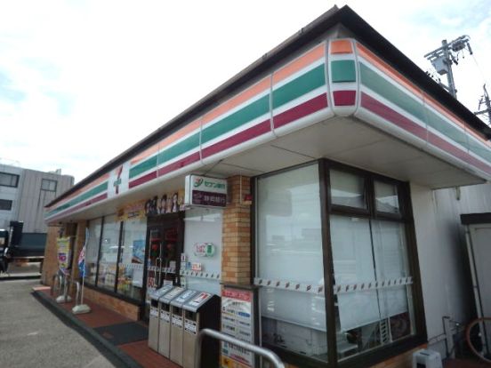 セブンイレブン藤枝稲川店の画像