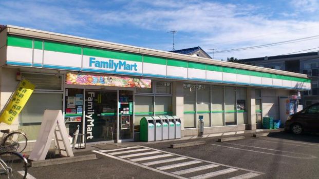 ファミリーマート 神戸菅原通店の画像