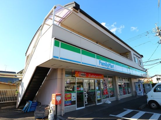 ファミリーマート 焼津柳新屋店の画像