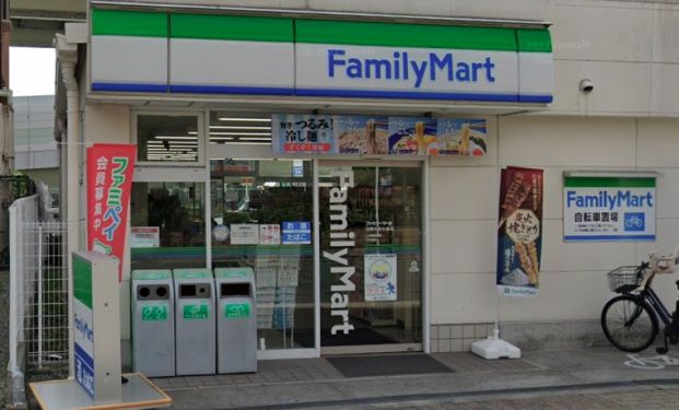 ファミリーマート 波除中央大通店の画像