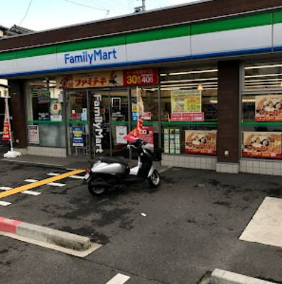 ファミリーマート 東大阪六万寺町店の画像