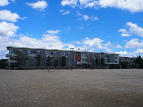 田原本町立田原本小学校の画像