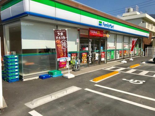 ファミリーマート 宇和島夏目店の画像