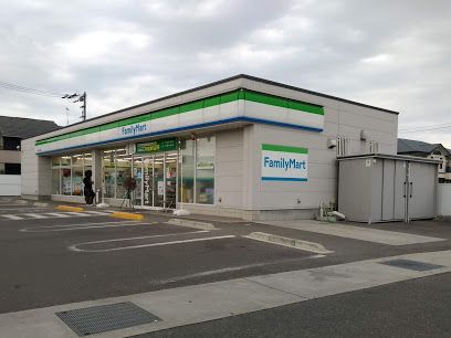 ファミリーマート 高松小村町店の画像