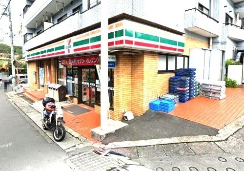 セブンイレブン 川崎西生田店の画像