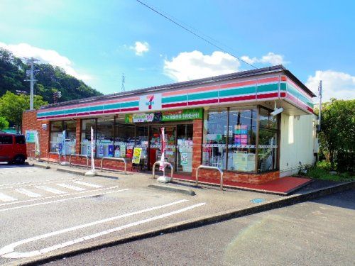 セブンイレブン 静岡西ヶ谷運動場前店の画像