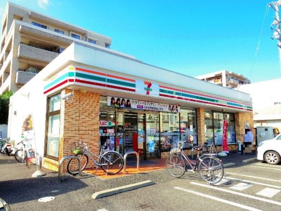 セブンイレブン 静岡長沼店の画像