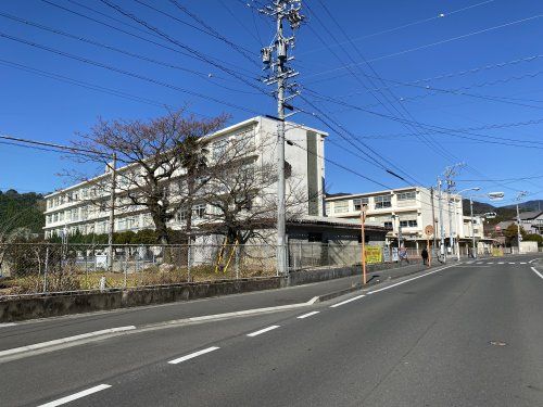静岡市立西奈小学校の画像
