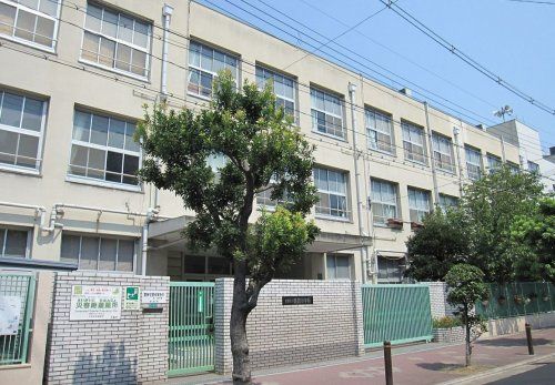 磯路小学校の画像