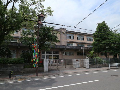 静岡市立長田西小学校の画像