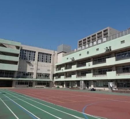 墨田区立緑小学校の画像