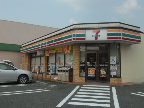 セブンイレブン 奈良高畑町店の画像