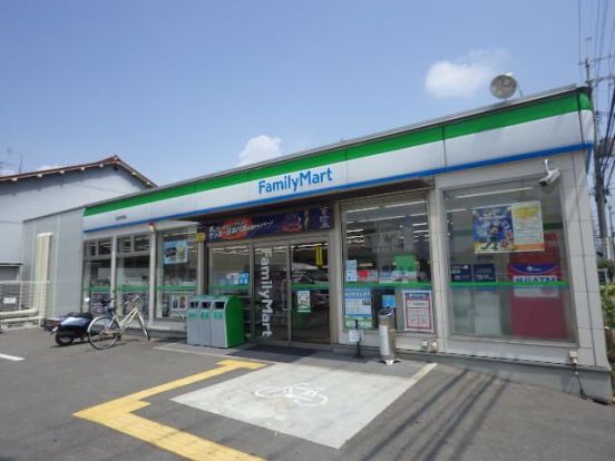 ファミリーマート 高田神楽店の画像