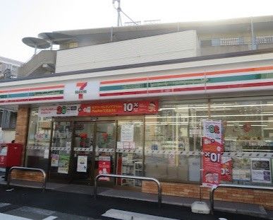 セブンイレブン　伊加賀南町店の画像