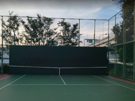 潮見庭球場（テニスコート）の画像