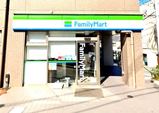ファミリーマート 県立大学駅前店の画像
