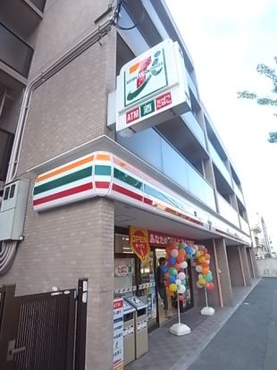 セブンイレブン 神戸六甲口店の画像