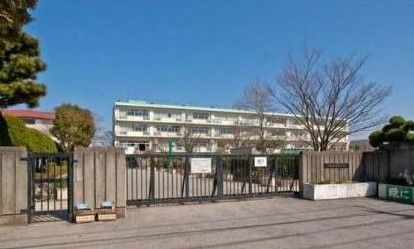 三郷市立鷹野小学校の画像