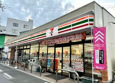 セブン-イレブン 東大阪川中店の画像